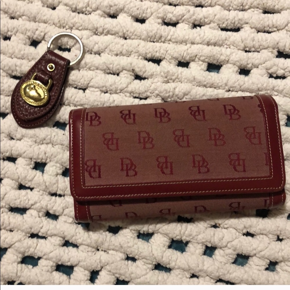 Dooney purse and wallet
